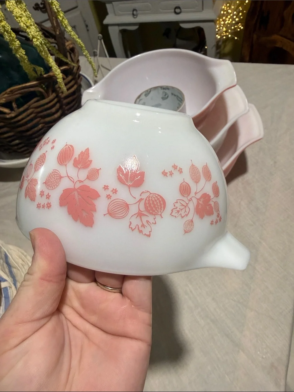 PYREX Pink Gooseberry Cinderella Mixing Bowls Set